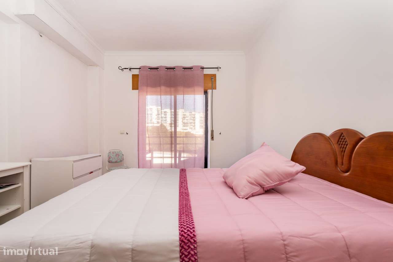Apartamento T2 em Sesimbra num condomínio com piscina-24