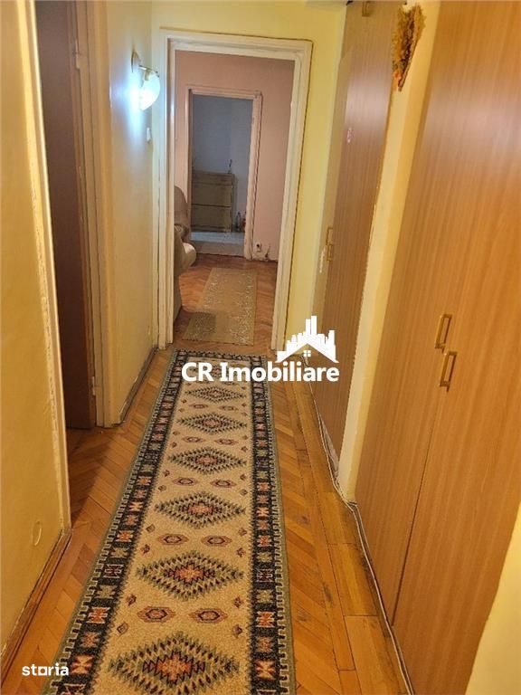 De vanzare  Apartament 4 camere Minis