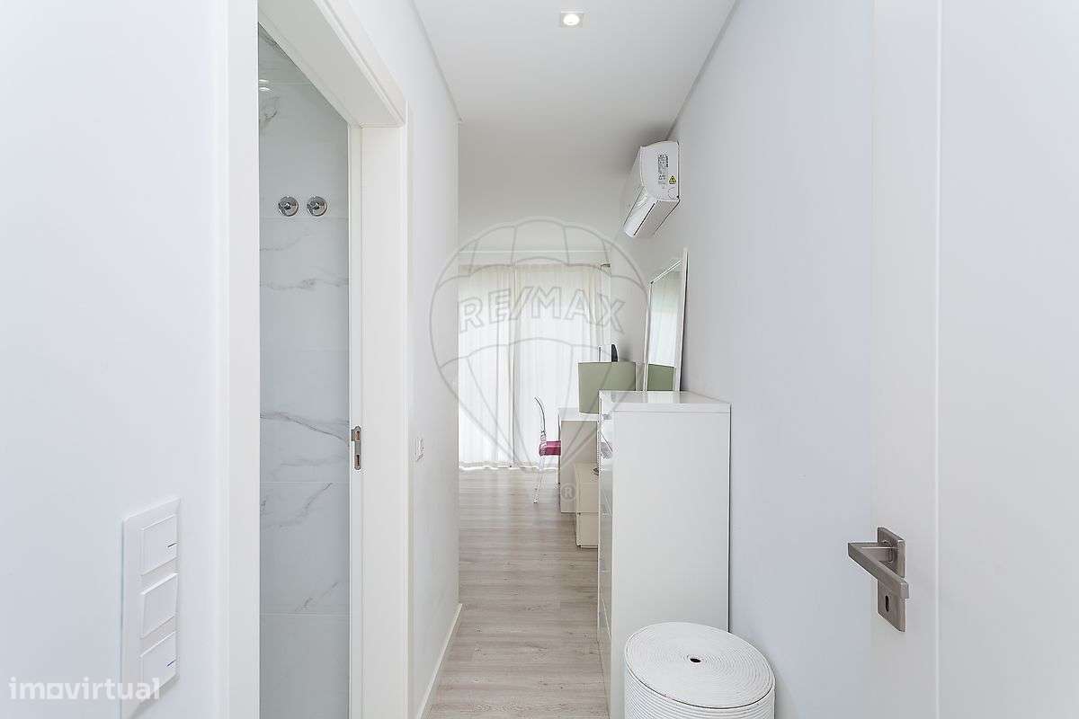 Moradia T4 para venda-23