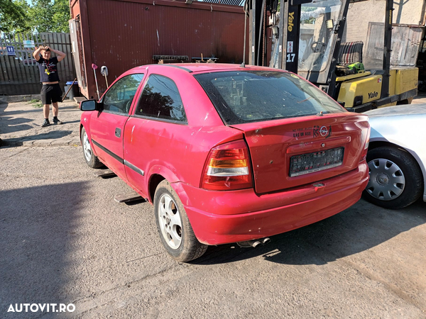 Dezmembrari  Opel ASTRA G  1998  > 2009 2.0 16V Benzina - 7