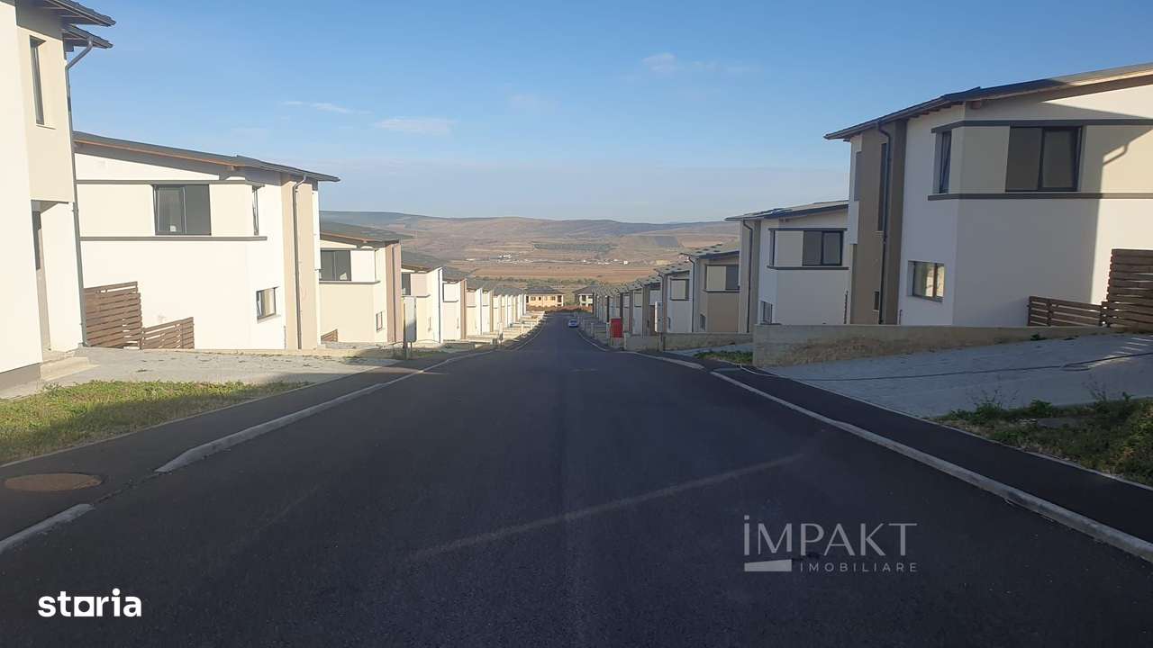 Casa Individuala Semifinisata de Vanzare in Dezmir - Imagine principală: 2/4