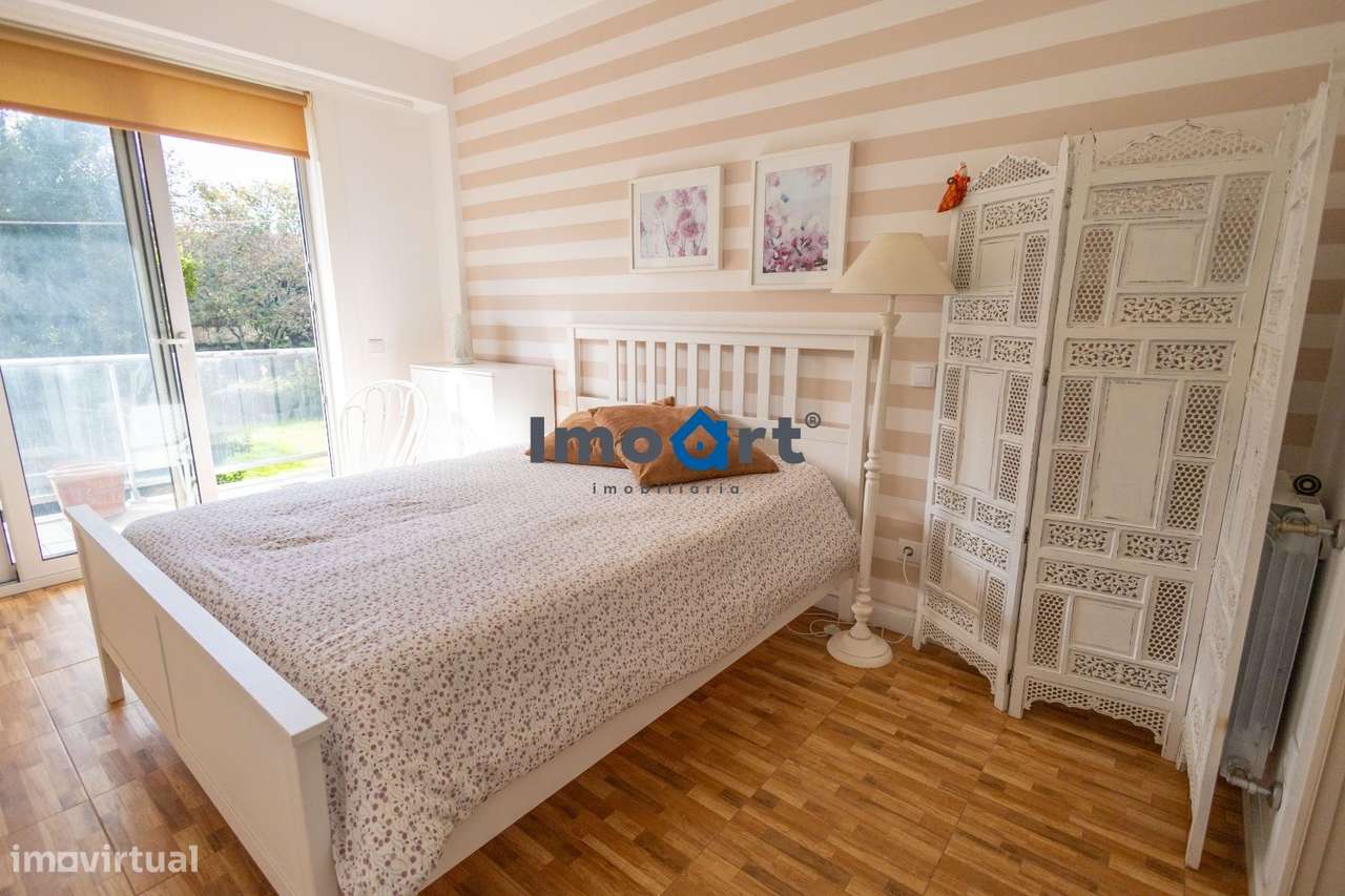 T2 RENOVADO COM VARANDA EXCECIONAL NA PRELADA !-39