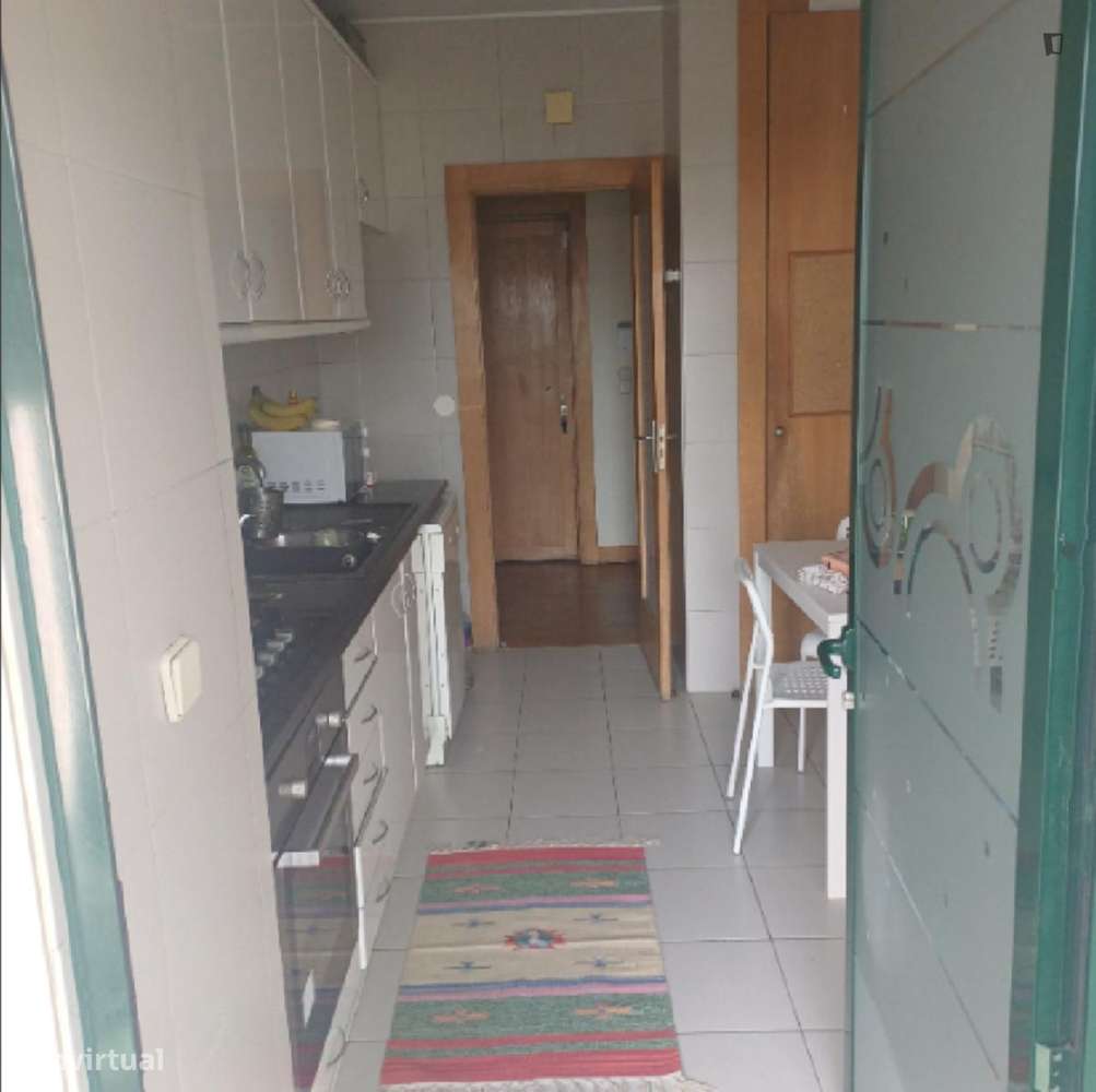 Quarto - localizado em Águas Santas Porto - Grande imagem: 5/9