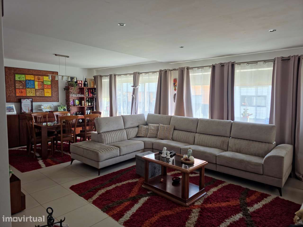 Apartamento fabuloso, familiar, T3, 2WC, Estacionamento privado. Ponta-6