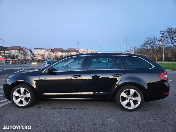 Skoda Octavia Combi Diesel 1.6 TDI Style - 1