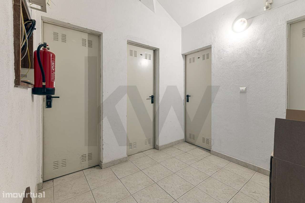 Apartamento T3 com elevador e vista desafogada, Urbanização do Moinho,-38