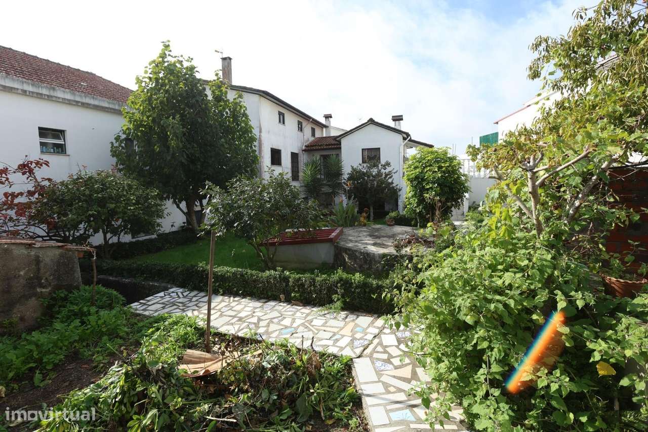 Oportunidade Única no Centro da Vila do Louriçal – Ideal para Investim - Grande imagem: 5/56