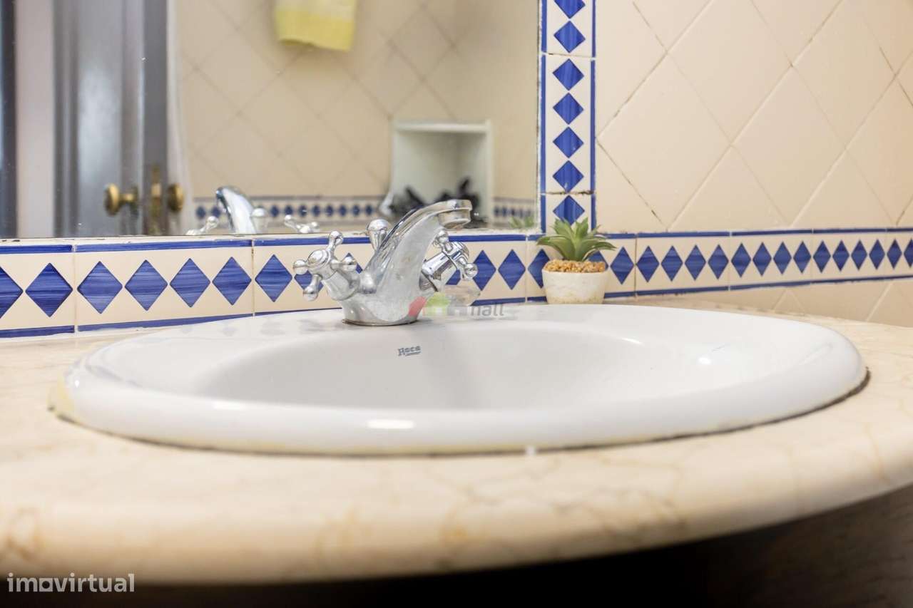 Apartamento T3, central com vista rio-10