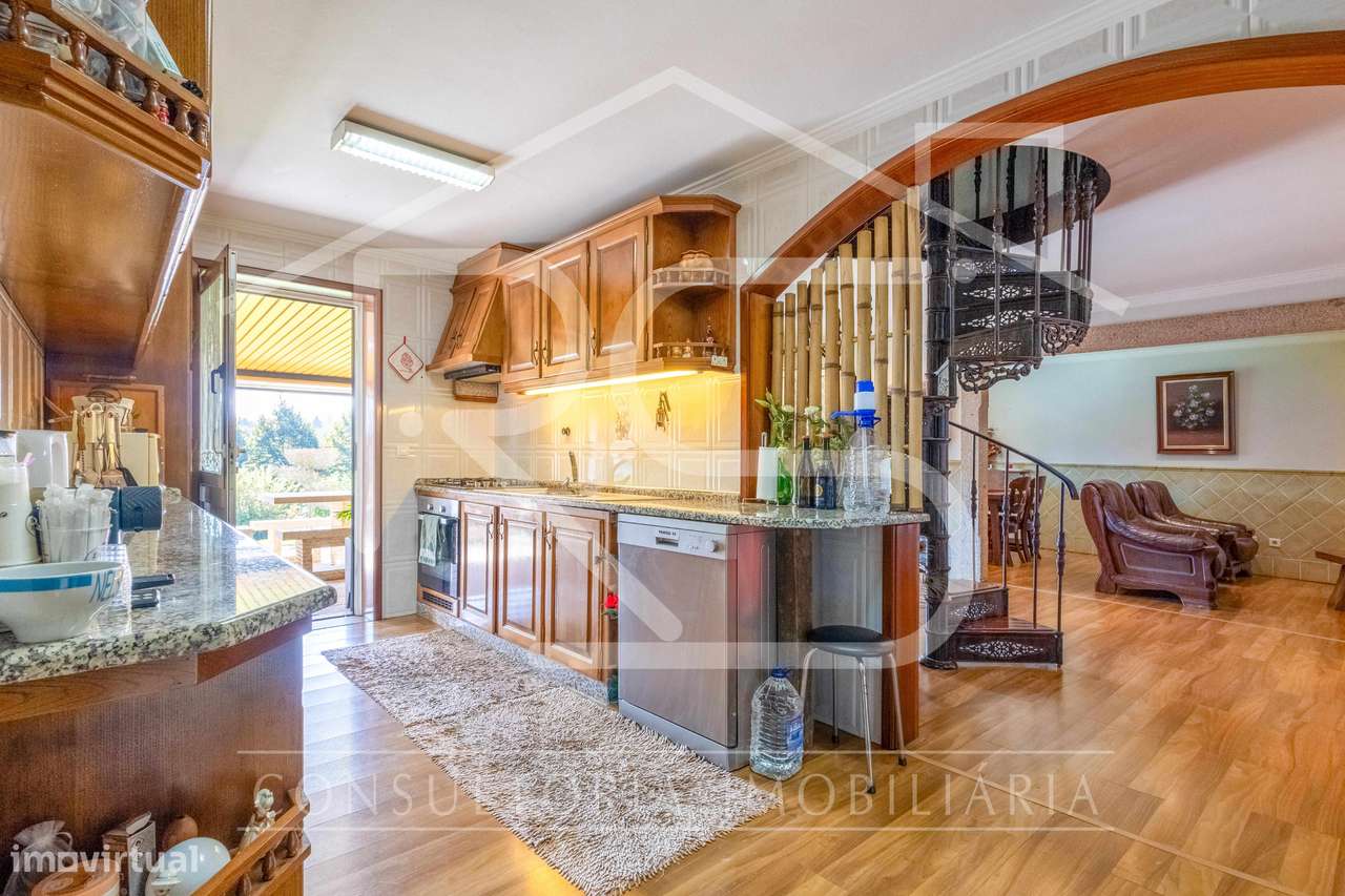 Moradia  T3 com Piscina, Landim, Famalicão-32
