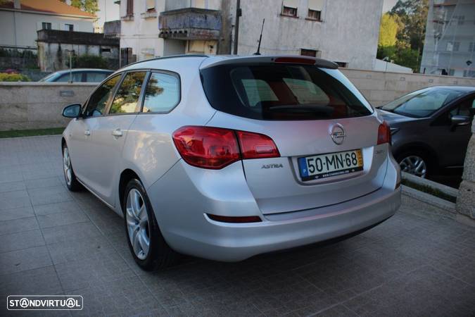 Opel Astra 1.3 CDTi Cosmo - 21