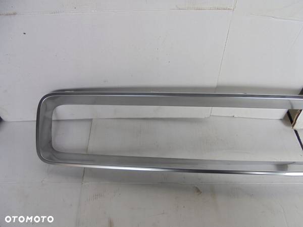 GRILL RAMKA ATRAPA CHROM DODGE CHALLENGER 08-14 - 2