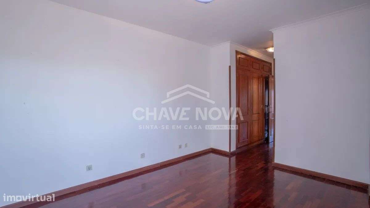 Apartamento T3 | pronto a habitar | Rio Tinto Centro | Porto-16