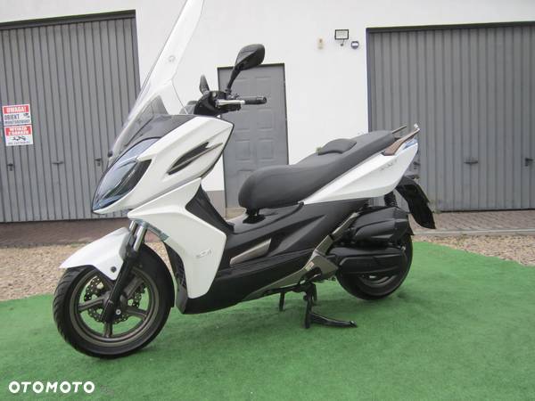 Kymco Downtown - 6