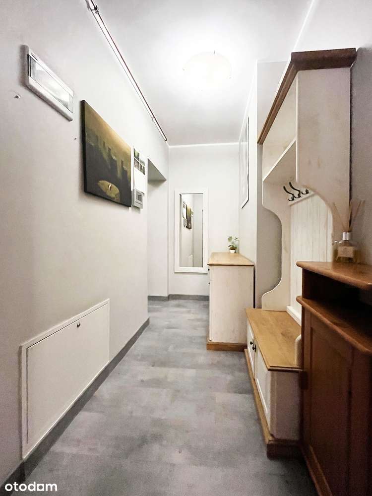 Klimatyczne mieszkanie w odrestaurowanej kamienicy z miejscem park.-5