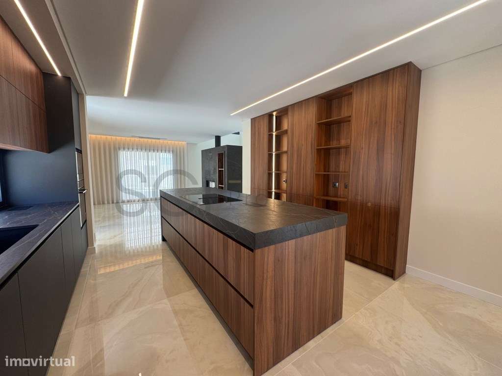 Moradia T4 Luxo Isolada | Belverde | Piscina | Garagem-44
