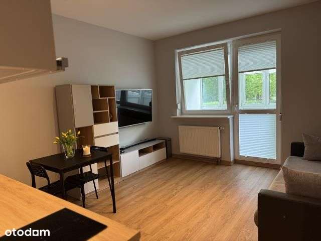 M-3 Mokotów z tarasem, garażem i komórką.-2