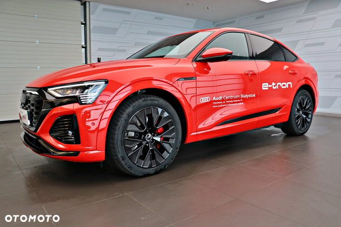 Audi Q8 e-tron 50 Quattro S Line - 2