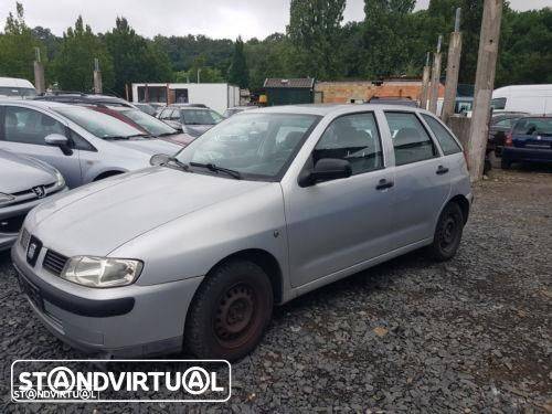 Seat Ibiza do ano de 2000 a 2002 - 1