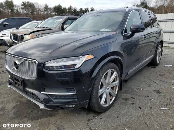 Volvo XC 90 - 1