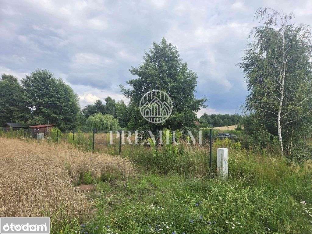 Piękna działka budowlana nad jeziorem-6