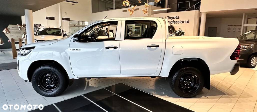 Toyota Hilux 2.4 D-4D Double Cab DLX 4x4 - 5