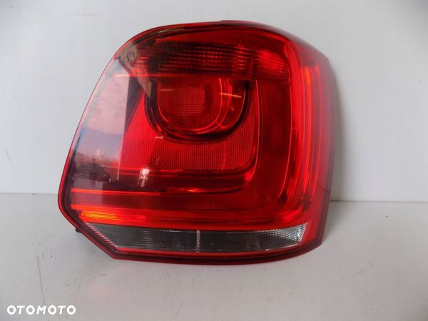 Volkswagen Polo 6R0 - Lampa Tylna Prawa - 11842 - 1