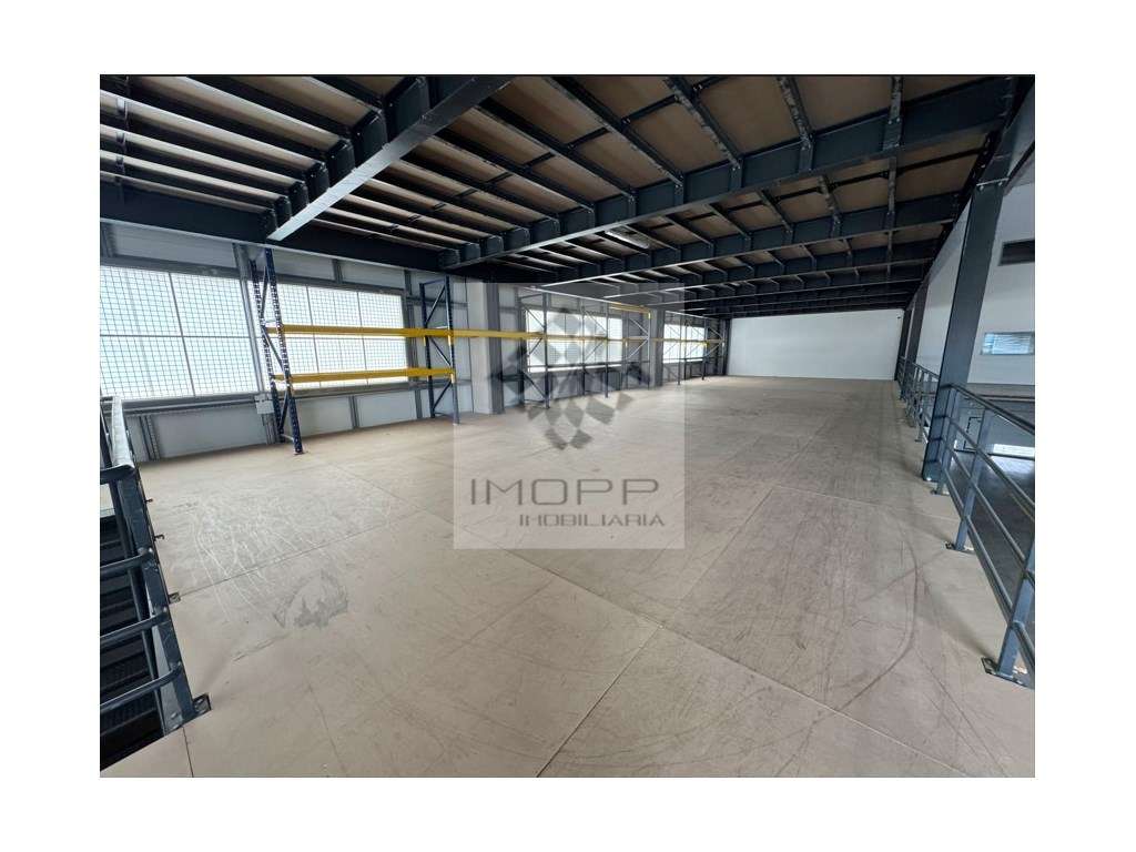 Excelente Armazém junto ao MARL - Grande imagem: 4/27