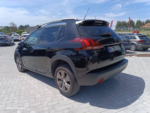 Peugeot 2008 1.5 BlueHDi Signature - 2