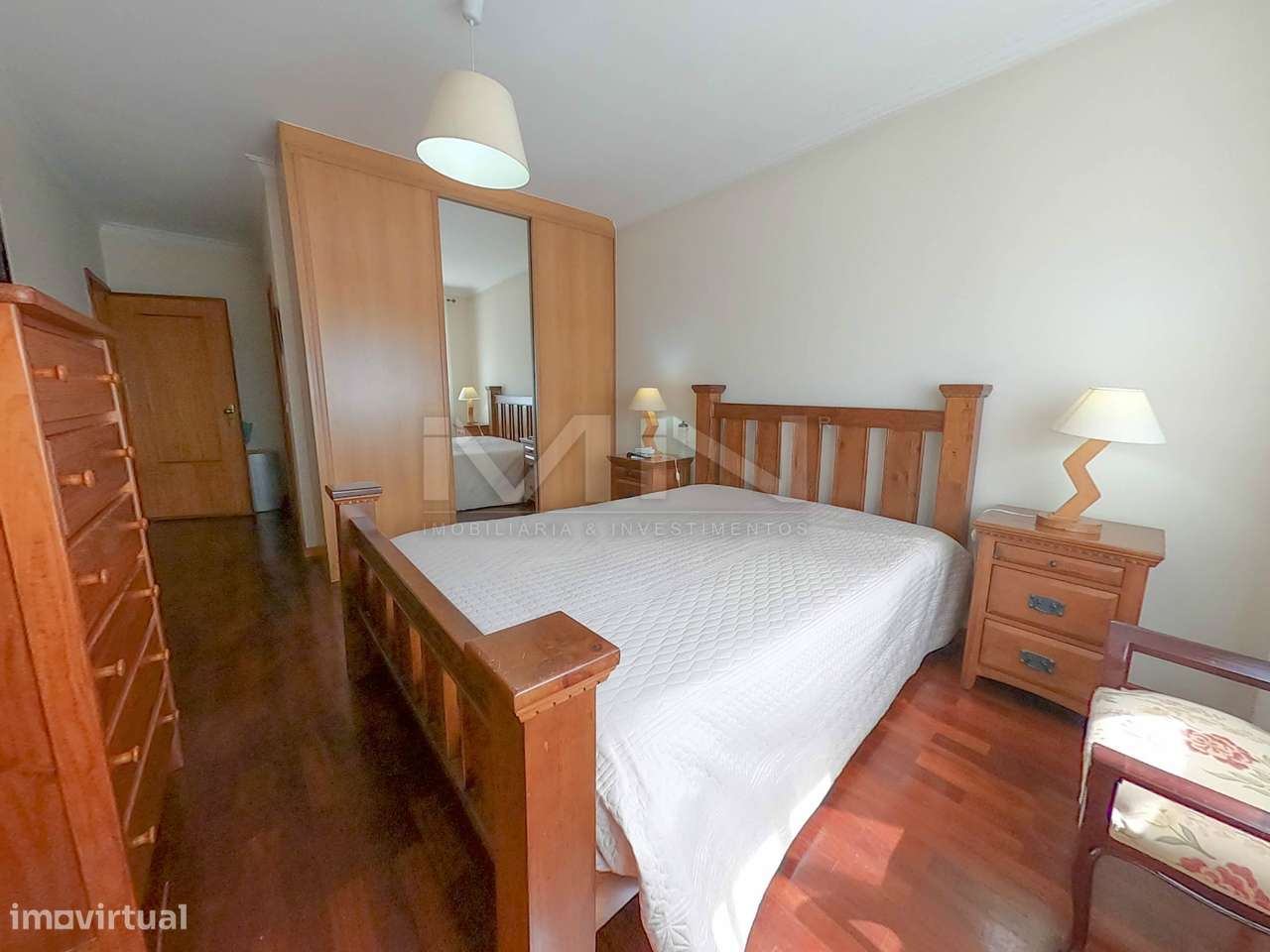 Apartamento T3 c/ Suite e garagem para dois carros-20