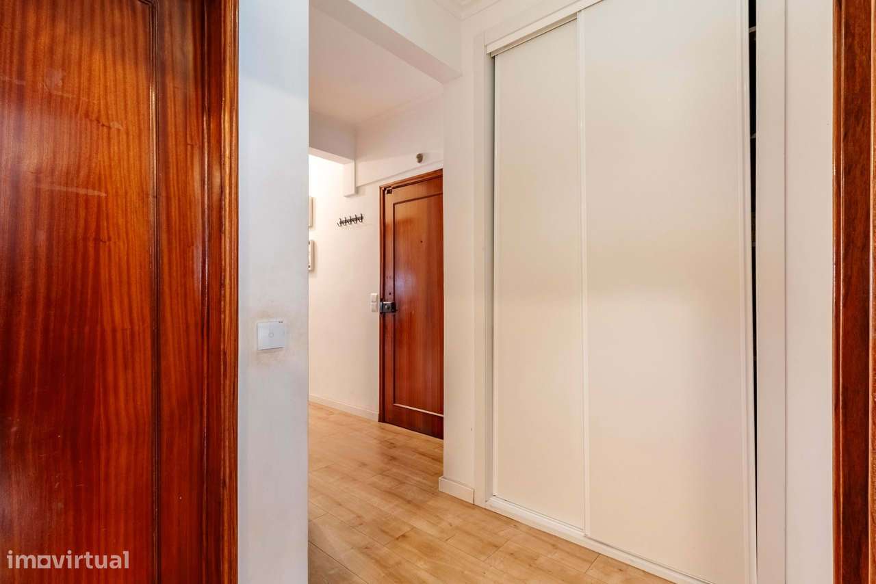 Apartamento T2 c/ 2 Wcs Totalmente Remodelado na Rinchoa, Sintra-39