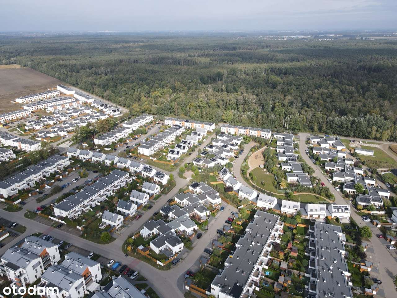 Bardzo zadbane mieszkanie z dużym ogrodem i jacuzzi-18