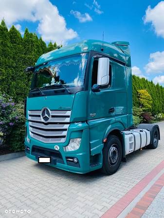 Mercedes-Benz Actros - 3