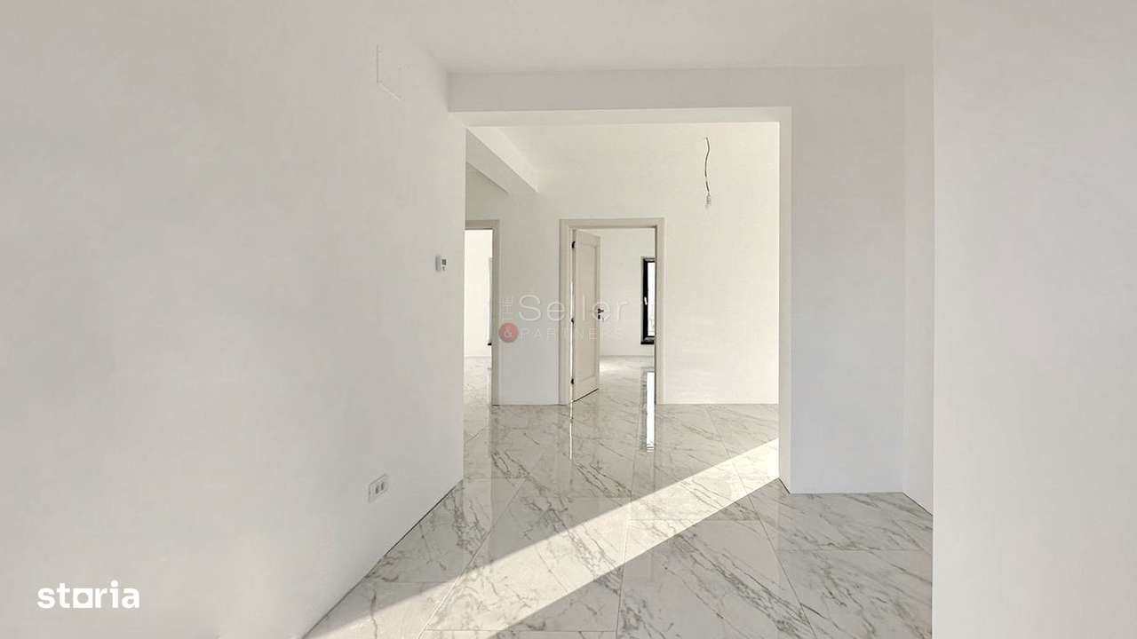 Curte Generoasa Compartimentare Practica - Imagine principală: 4/20