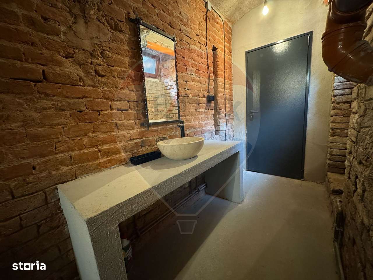 Spațiu de vanzare S.C.229 mp -zona centrala-15