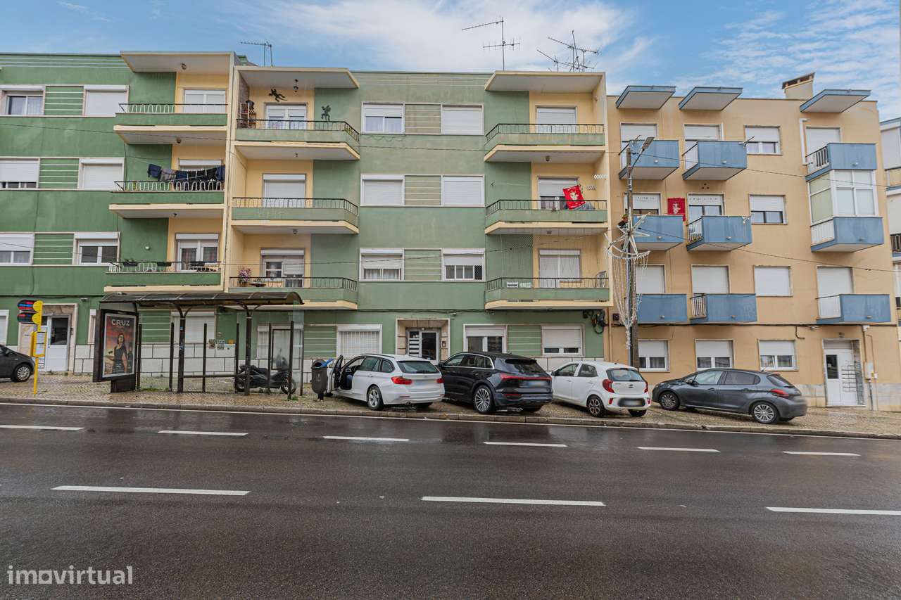 Apartamento T2 em RC com Quintal no Seixal-27
