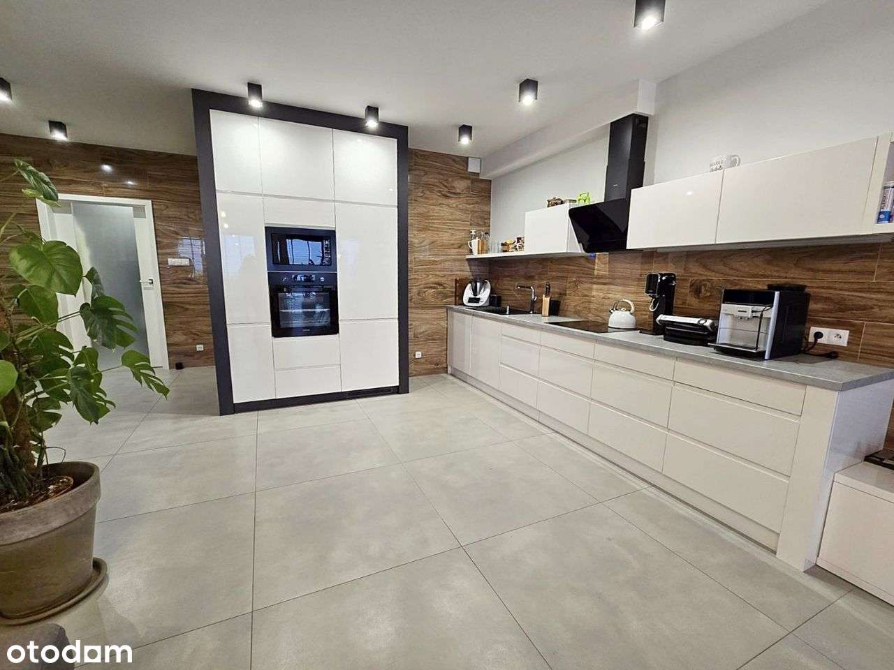 Rokosowo. Dom z garażem. Designerskie wnętrze, dopracowane detale.-7