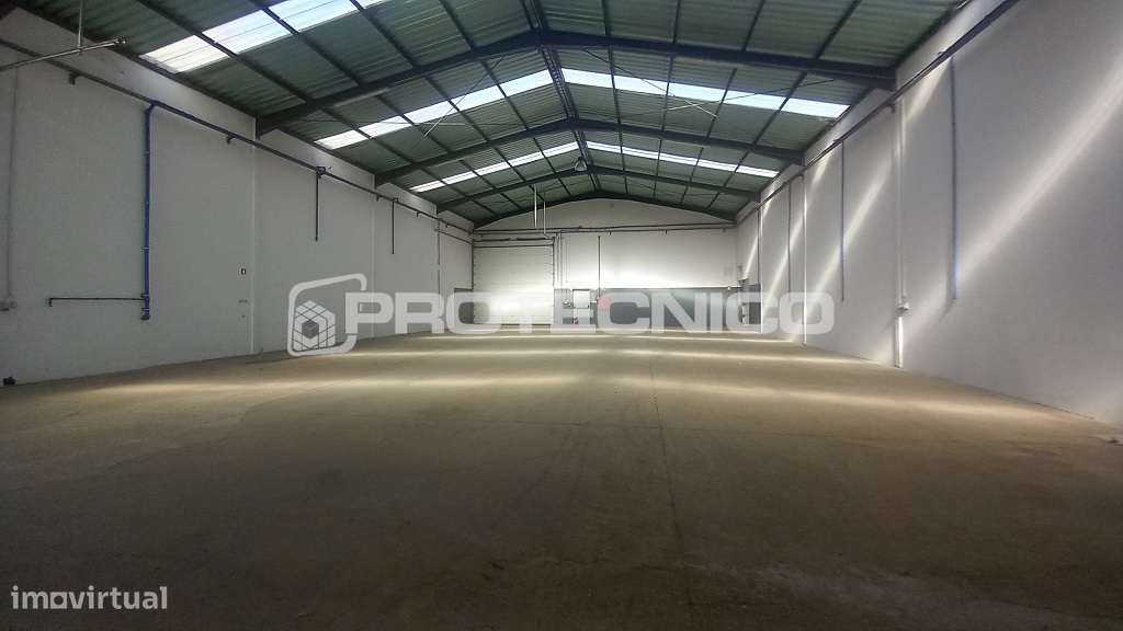 Armazém 400m2 – Albergaria - Grande imagem: 2/12
