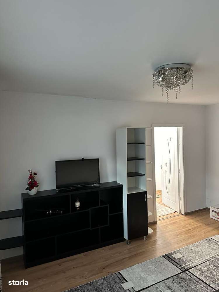 Apartament 2 camere zona Scoala 6 , et 3 , mobilat si utilat - Imagine principală: 3/10