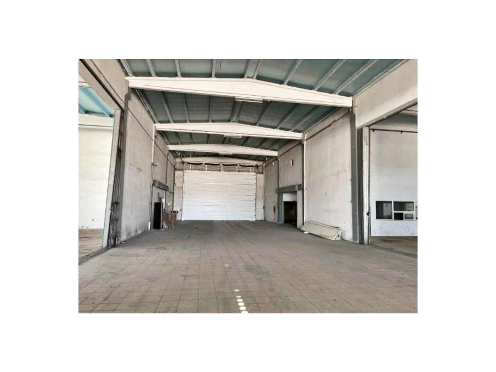 Armazém em Vila Real - Grande imagem: 4/18