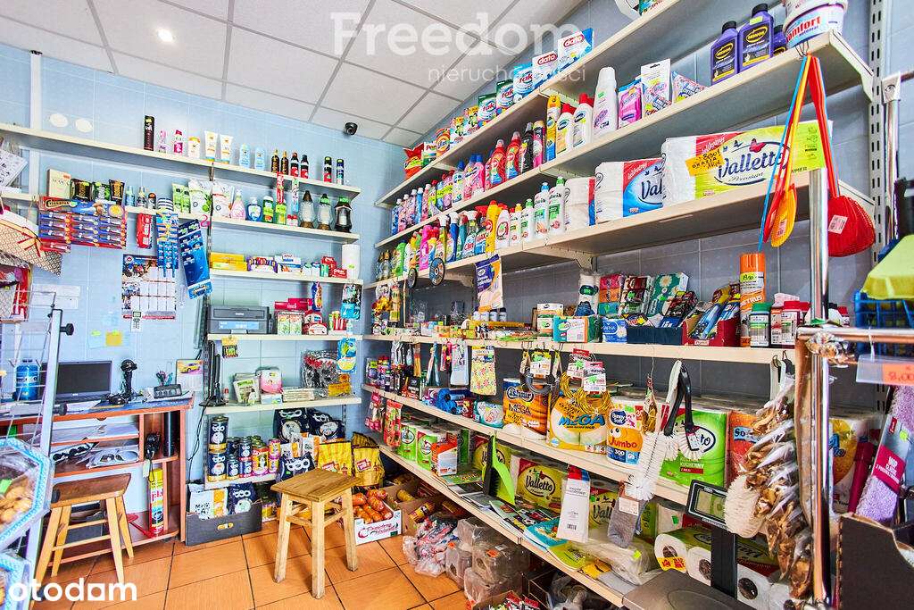 Sklep spożywczy przy głównej drodze w Rozkoszówce. - Pełny obrazek: 5/16