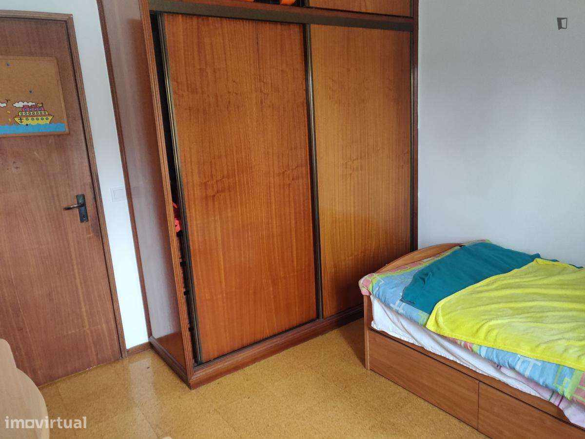 Quarto - localizado em Lumiar Lisbon - Grande imagem: 4/10