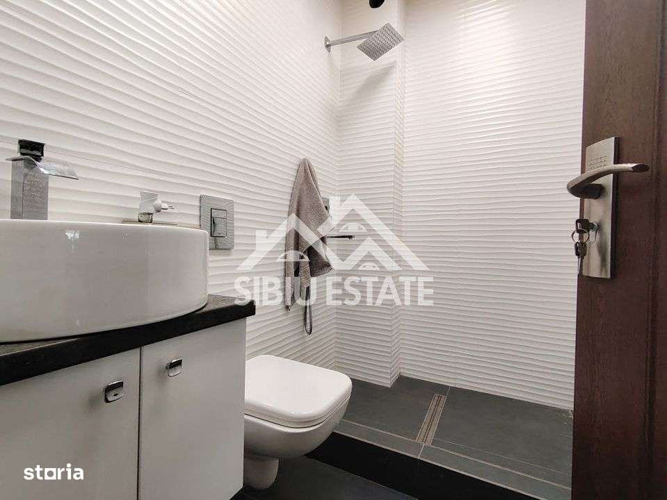 Casa la pret de apartament , Cristian, SIbiu - Imagine principală: 3/13