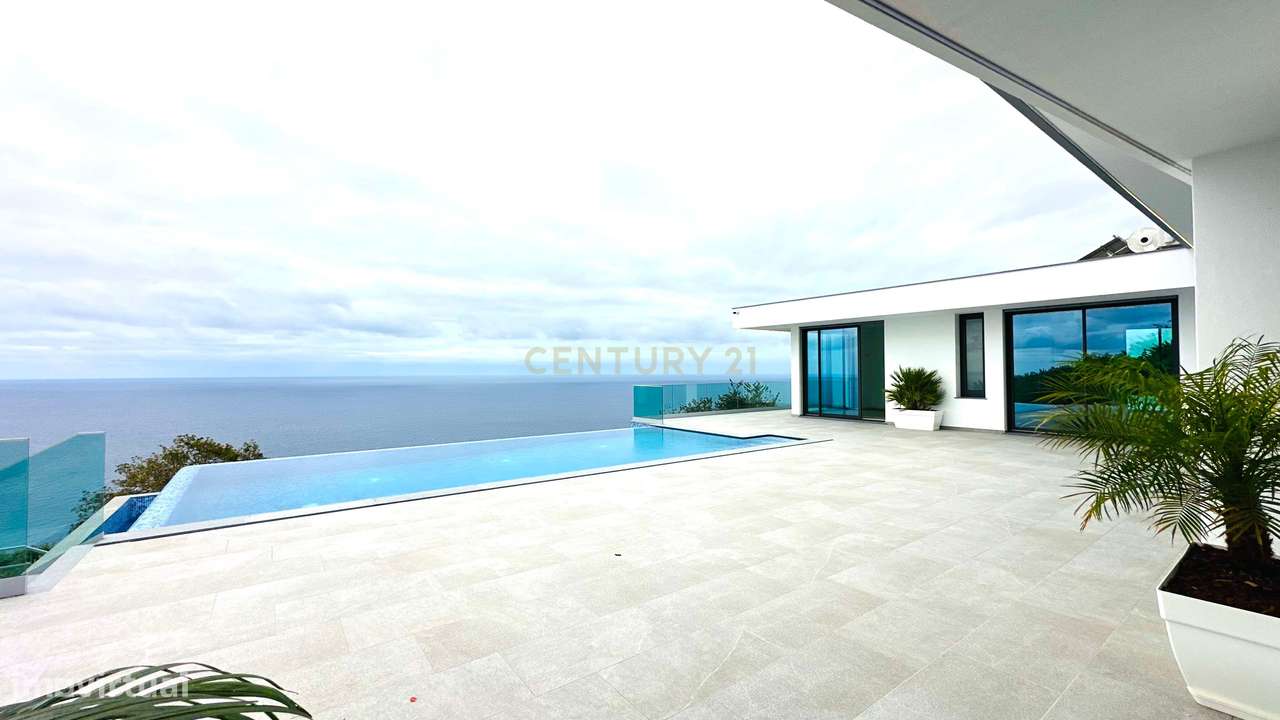 Casa Isolada Moderna na Calheta, Ilha da Madeira - Grande imagem: 4/40