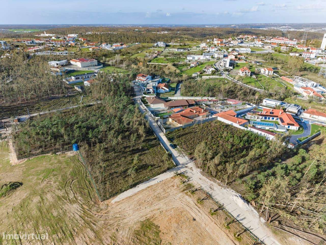 Terreno Rústico com Viabilidade de Construção — Barosa, Leiria - Grande imagem: 2/17