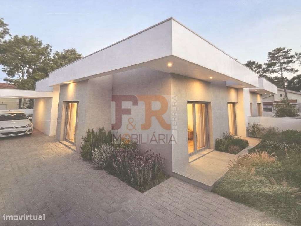 Moradia T3 em zona privilegiada de Pinhal General Fernão Ferro acab...-22