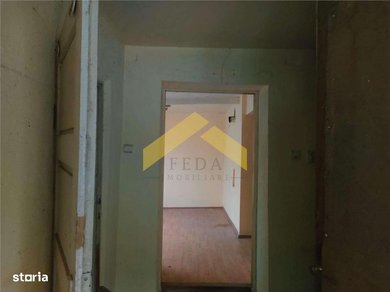 Casa cu teren 1757 mp in Sambateni de vanzare-11