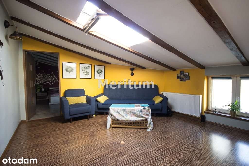 Mieszkanie na poddaszu.-2