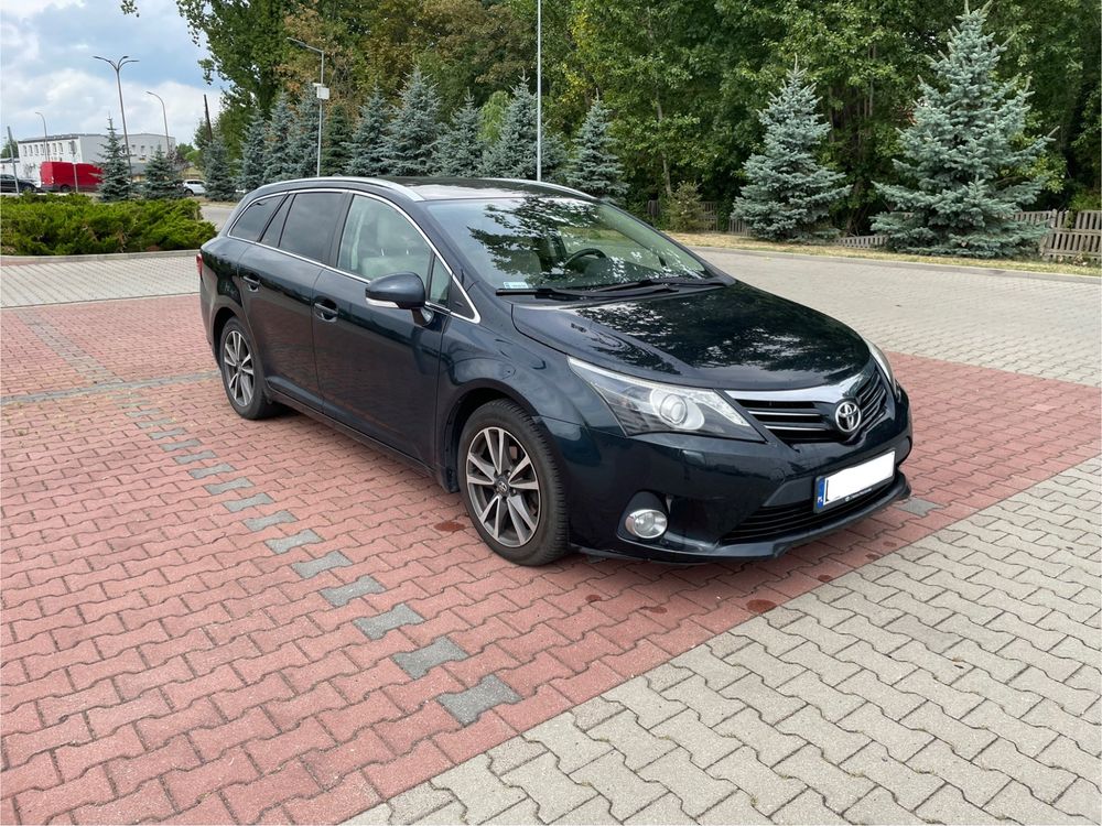 Toyota Avensis III (2009-) 2.0 D-4D Platinium 2013