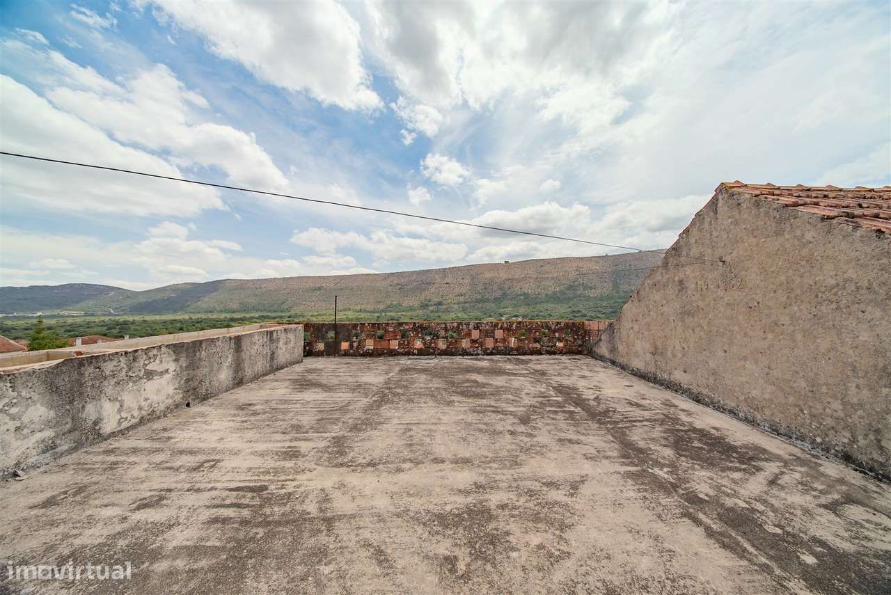 Duas moradias por 115.000 € em Mira de Aire-9
