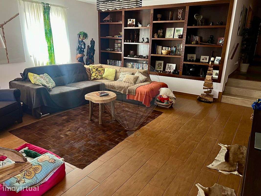 Moradia T4 para venda-9